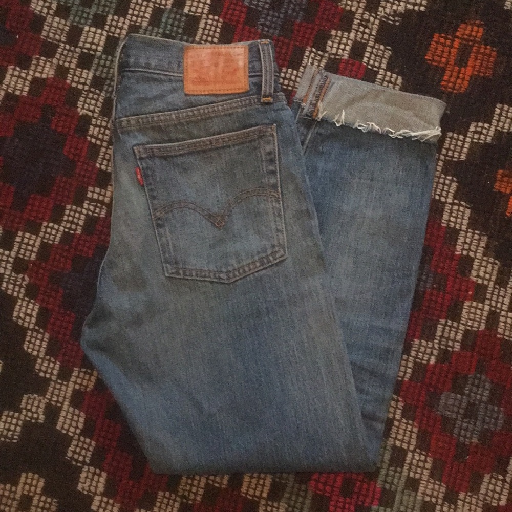 Levi’s wedgie fit jeans size 27